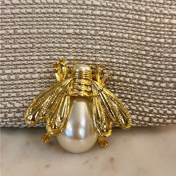 Vintage Bee Brooch Faux Pearl Gold-tone - Picture 12 of 17